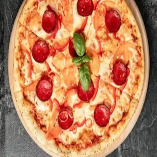Pizza Salami Picante (Mediana Redonda De 30 Cm.)