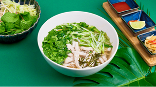 Pho z szarpanym Kurczakiem