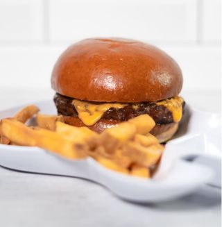 Buddy JKF s Cheeseburger