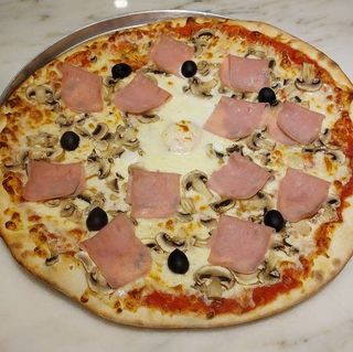 Pizza Rainha (Média)