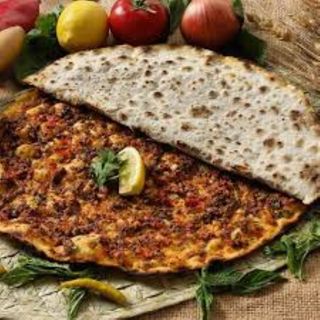 Սնկով և Մսով Լահմաջո