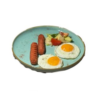 Глазунья с сосисками(200г) 