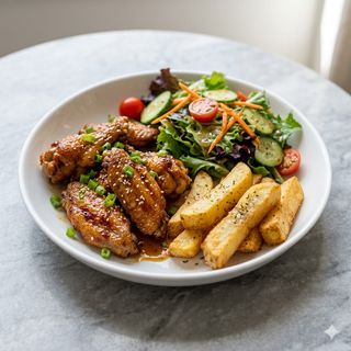 Plato De Alitas Con Patatas