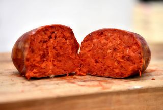 Piadina con Doppia Tartàre di Manzo, Bufala e 'Nduja