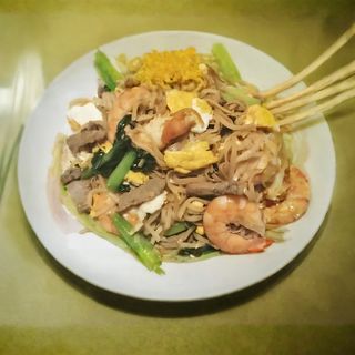 Tallarines Frito Especial De La Casa