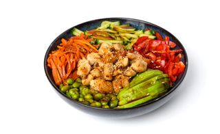 Poke Bowl cu pui teriyaki