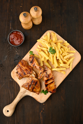 Full Kuku Choma With Chipo