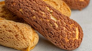 Карамельный эклер 