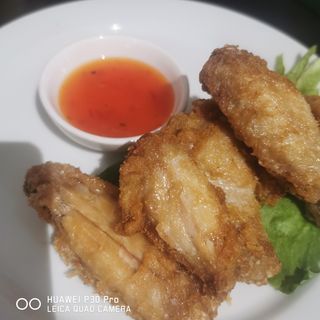 Alitas de pollo fritas