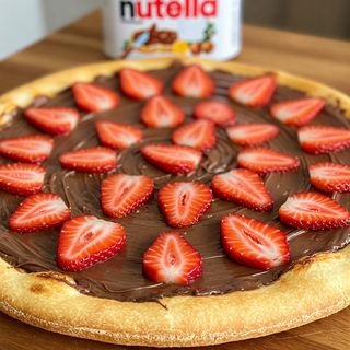 Pizza de Nutella e Morangos