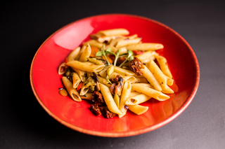 Supa crema de avocado cu Pasta Primavera 650 g