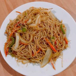 37. Fideos de Arroz con Verdura Variadas