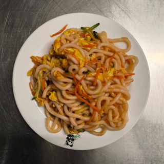 J137 Udon con verdura