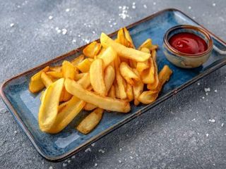 Cartofi pai cu sos de trufe si parmezan