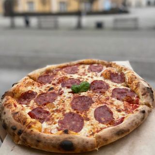 Pizza Salame