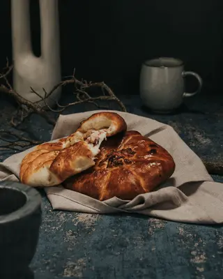 Placinta cu sunca si mozzarella