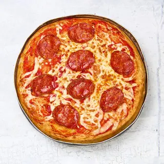 Pepperoni Chicago pizza
