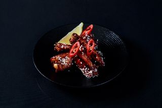 Курячі крильця Баффало 