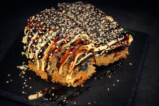 Суши бургер  с пушена сьомга