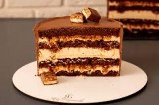 Торт Сникерс