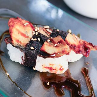 Nigiri Anguila 