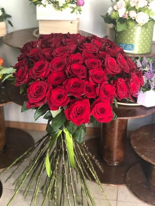 5.წითელი ვარდები