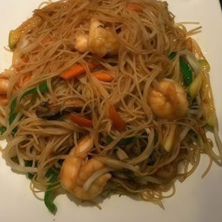 32. Fideos Chinos Con Gambas