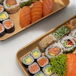 Combo sushi Nora 79 ( 19 unidad )