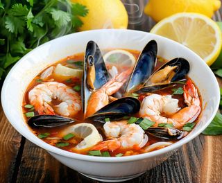 Zupa z owoców morza