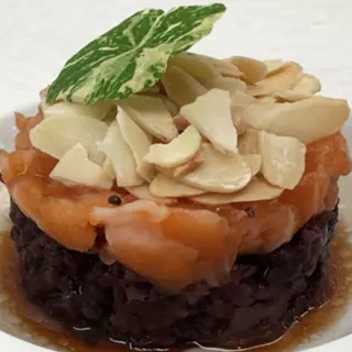 Tartare special salmone venere