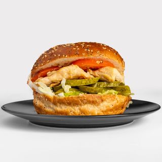 CRISPY CHICKEN BURGER