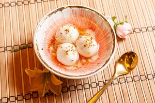 Hoa Đường Viên - tangyuan in sciroppo ai fiori d'osmanto
