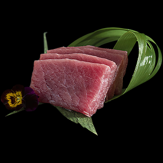 Sashimi tuna