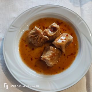 110 Ravioli in salsa piccante