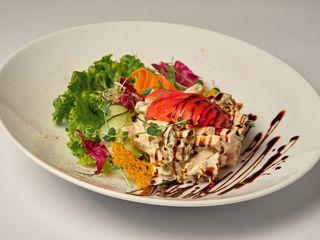 Салат закусочний (300г)
