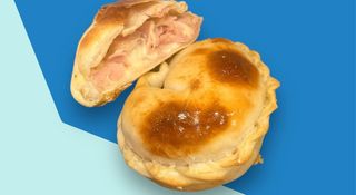 Empanada De Jamón Y Queso