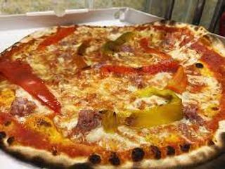Pizza salsiccia peperone