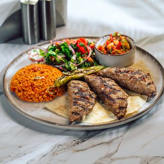 Kaşarli kasap köfte