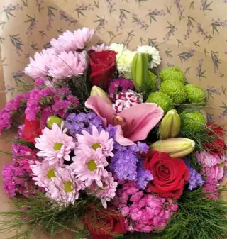 Ramo De Flores Inspiracion Del Florista tonos pastel Grande