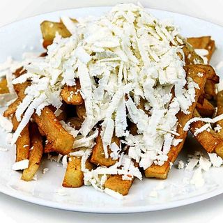 Пържени картофи със сирене