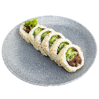 47. Uramaki z wołowiną w tempurze 6 szt