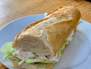 Pan con pollo