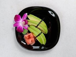 NIGIRI AWOKADO