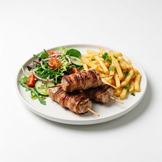 Plato Combinado De Pinchos Con Bacon