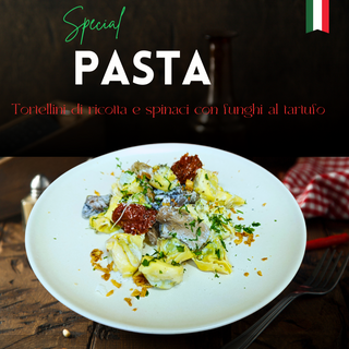 Tortellini di ricotta e spinaci con funghi al tartufo