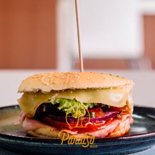 Hambúrguer à Paraíso