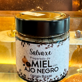 Miel de ajo negro 