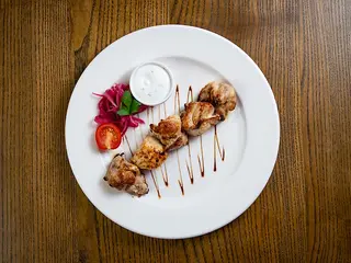 Шашлик з курячого філе та стегон (150/70/50г)