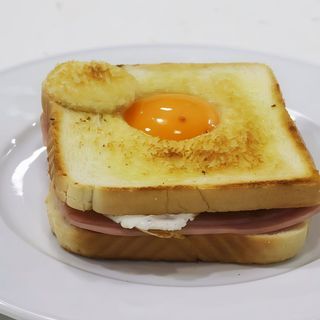 Sándwich mixto con huevo