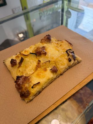 Pizza Minú (17.5 x 22.5 Cm.)